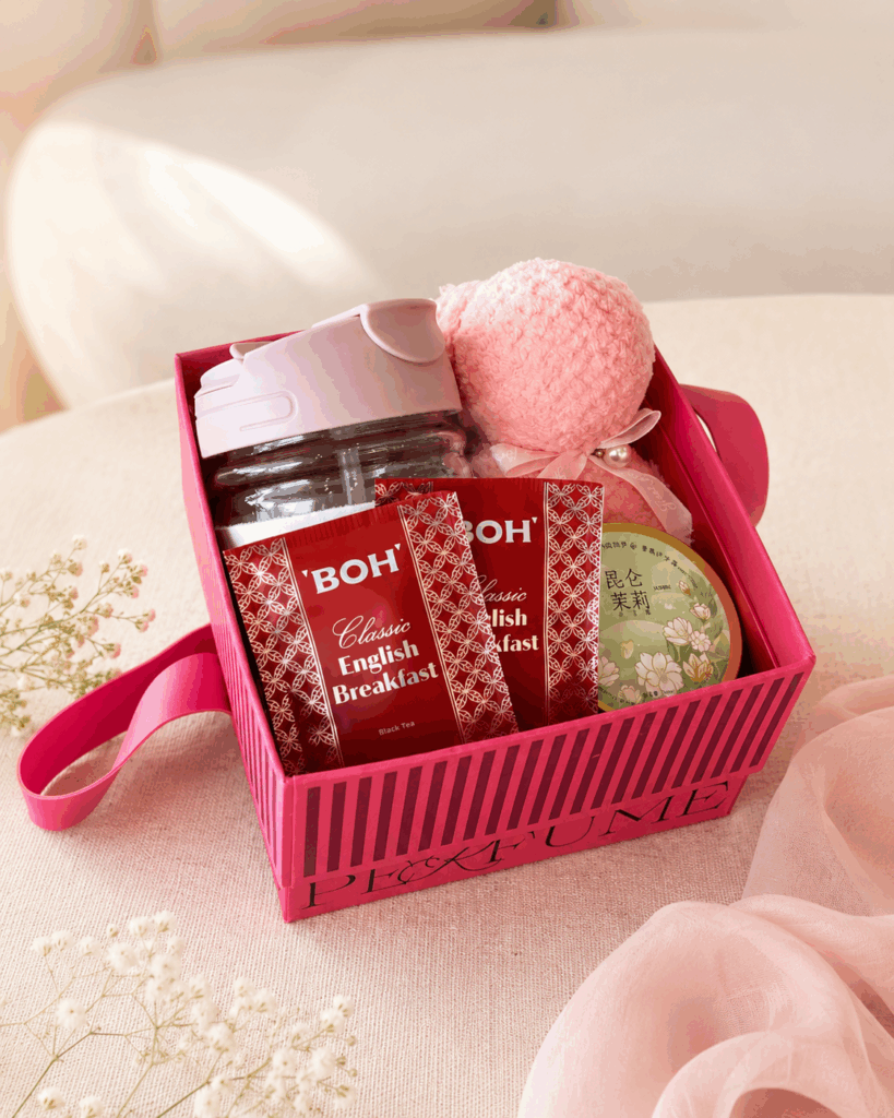First Love gift box with containment view