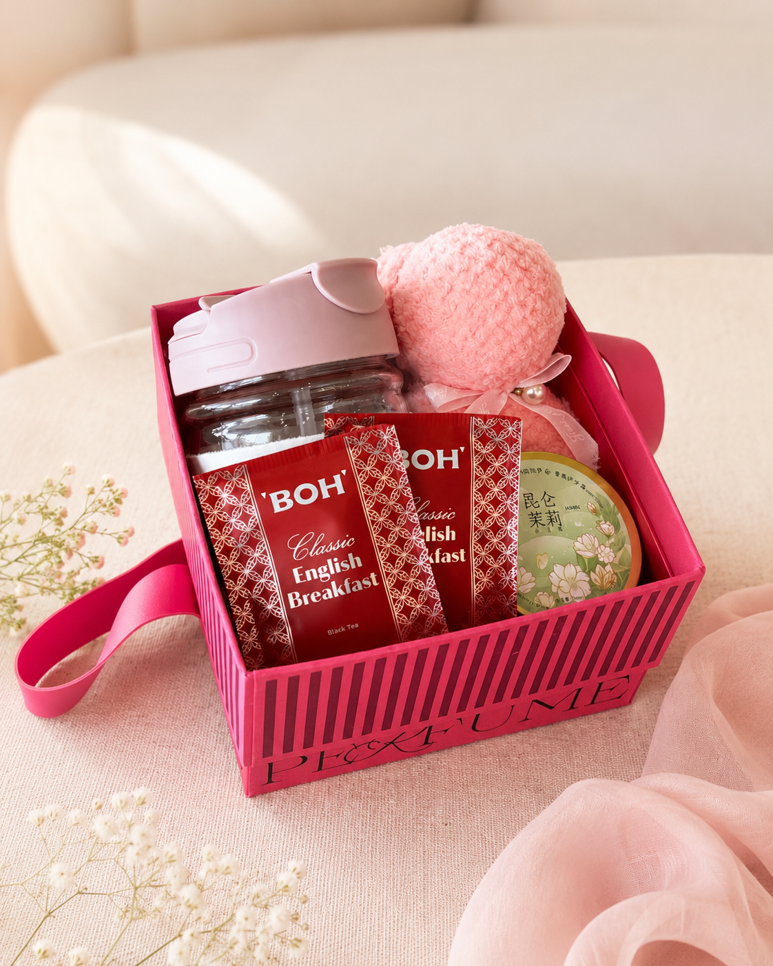 First Love gift box with containment view